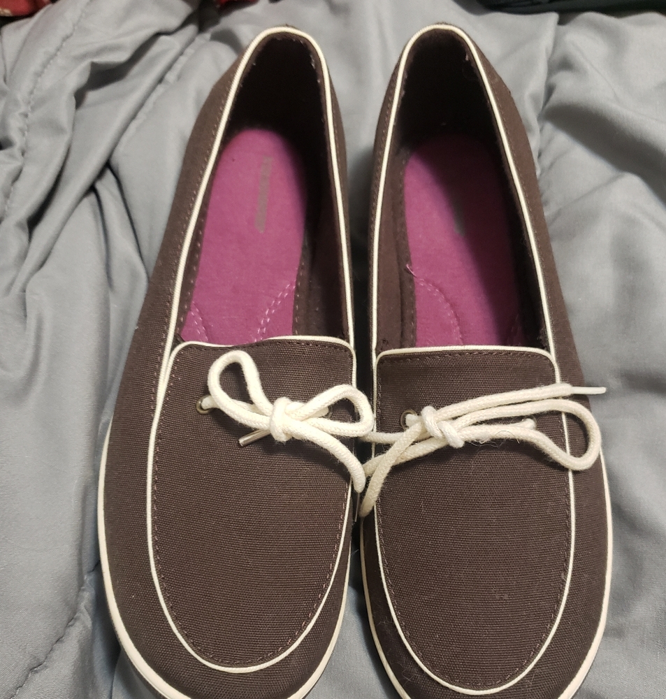 Grasshoppers Brown Canvas Loafers with White Accents